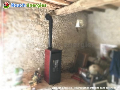Poêle à pellets installé au Carla Bayle en Ariège