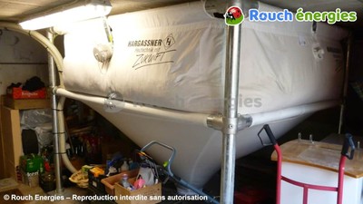 Chaudière à granulés et silo installés dans le Plantaurel (Ariège)